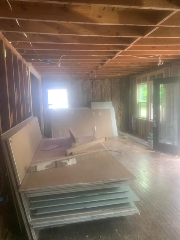 URI Painting & Renovation LLC