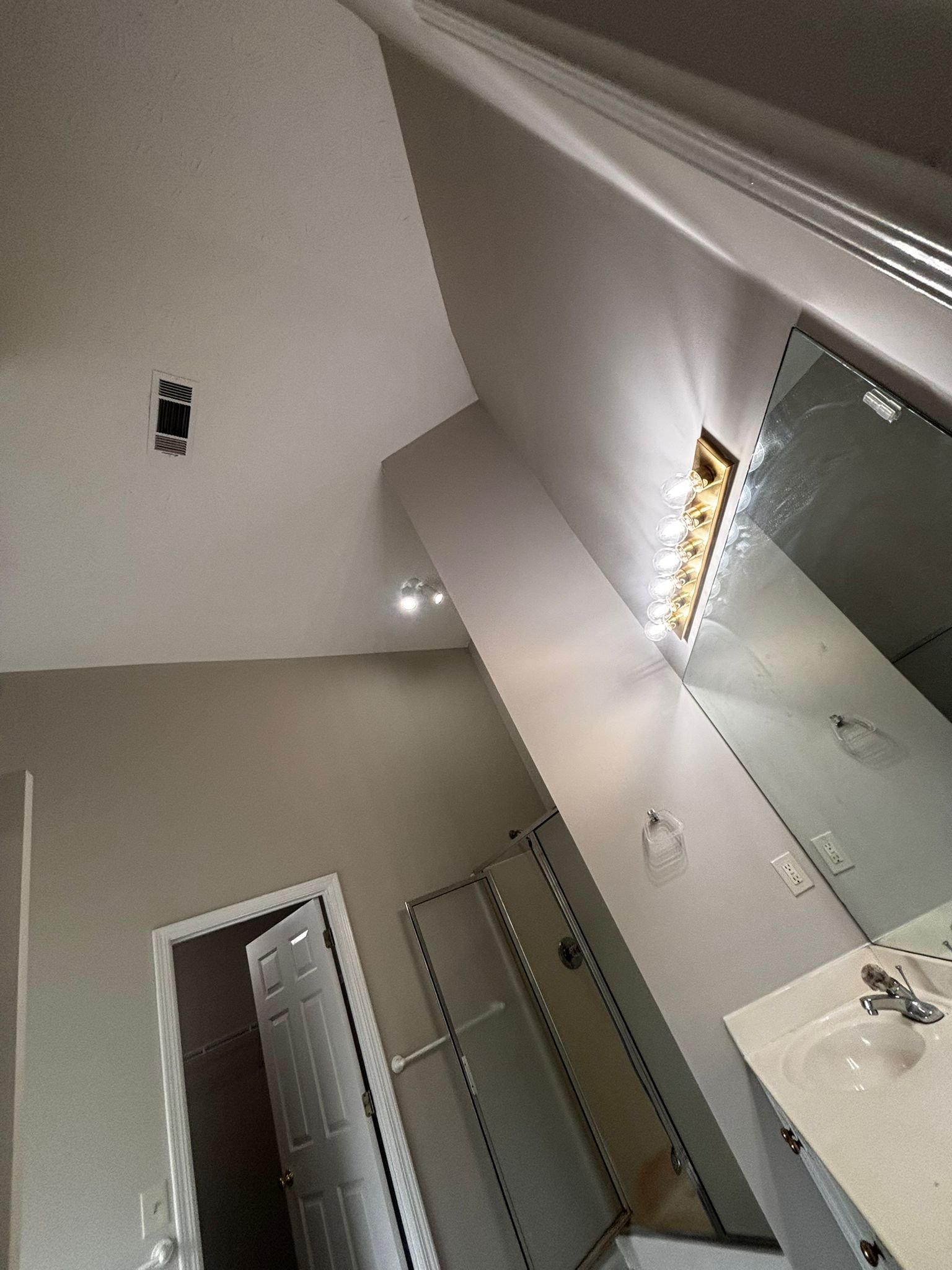 URI Painting & Renovation LLC