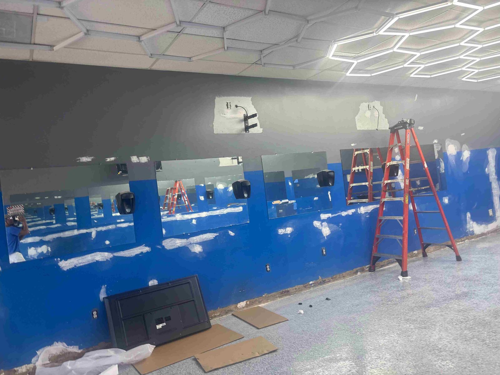 URI Painting & Renovation LLC